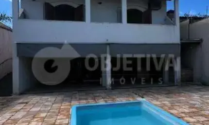 Excelente casa no bairro Cidade Jardim em Uberlândia