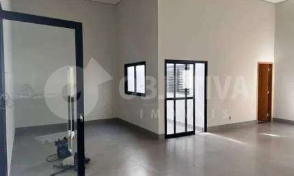 Excelente casa nova no Bairro Novo mundo em Uberlândia