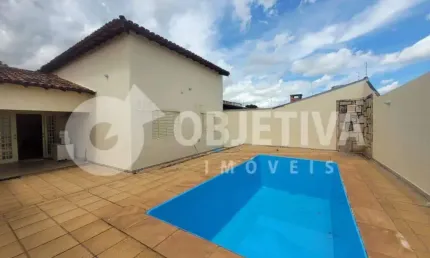 Excelente Casa residencial disponivel a venda no Bairro Vigilato Pereira