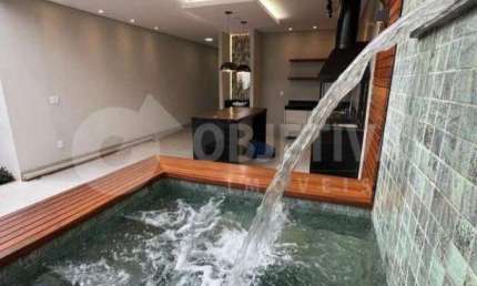 Belíssima Casa disponivel a venda no Bairro Santa Mônica