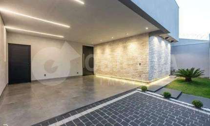 Excelente casa nova a venda no bairro Novo Mundo em Uberlândia