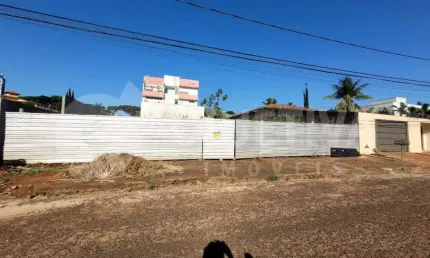 Lote disponível para venda no bairro cidade jardim em uberlândia