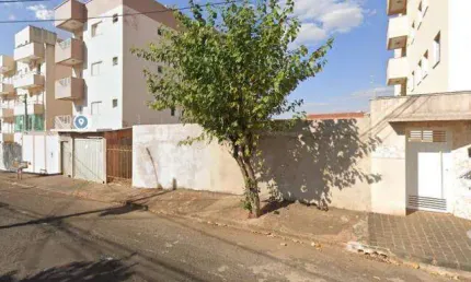 Terreno à venda no Santa Mônica, Uberlândia 