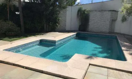 Casa à venda, 4 quartos, 2 suítes, 4 vagas, JARDIM KARAIBA - UBERLANDIA/MG