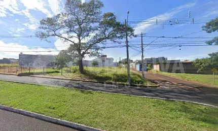 Terreno Misto no Bairro Bosque dos Buritis Em Uberlândia - Infraestrutura Completa e Possibilidades Residenciais e Comerciais