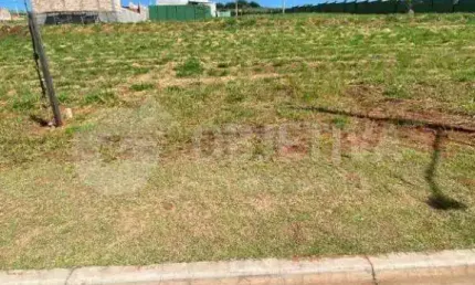 Excelente terreno em condomínio fechado Terras Alphas em Uberlândia