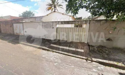 Casa à venda, 2 quartos, 2 vagas, CARAJAS - UBERLANDIA/MG
