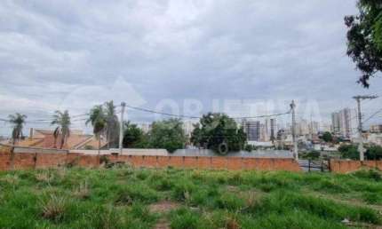 Excelente área localizada em uma região privilegiada do bairro Vigilato Pereira em Uberlândia