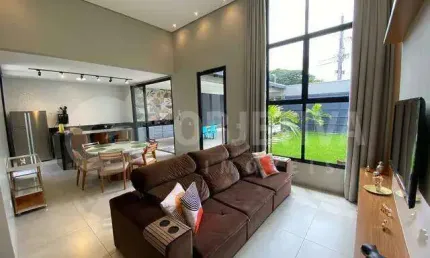 Belíssima casa a venda no bairro Jardim Europa em Uberlândia