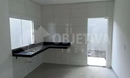 Excelente casa reformada e modernizada a venda no bairro São Jorge em Uberlândia