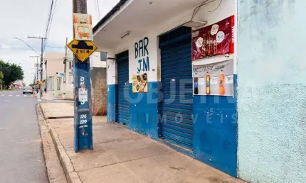 Ótimo terreno comercial disponível para venda em avenida comercial do bairro Tocantins em Uberlândia