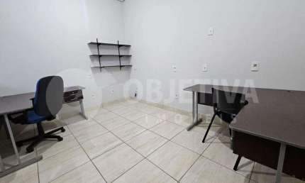 Sala comercial para alugar no Daniel Fonseca, Uberlândia 