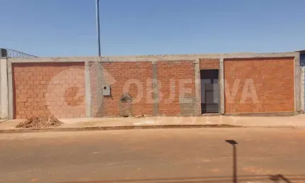 Terreno à venda no Novo Mundo, Uberlândia 