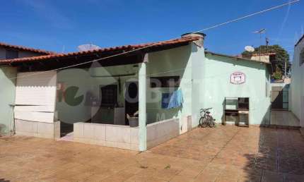 Casa à venda, 2 quartos, 2 vagas, GRANADA - UBERLANDIA/MG