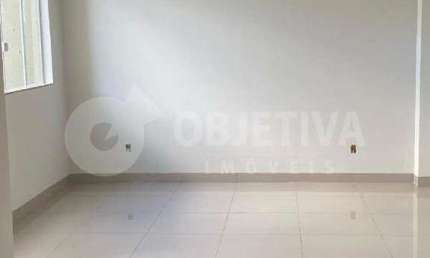 Casa à venda, 2 quartos, 1 vaga, JARDIM HOLANDA - UBERLANDIA/MG