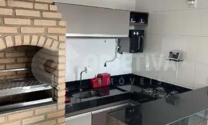 Cobertura à venda, 4 quartos, 2 suítes, 2 vagas, TIBERY - UBERLANDIA/MG