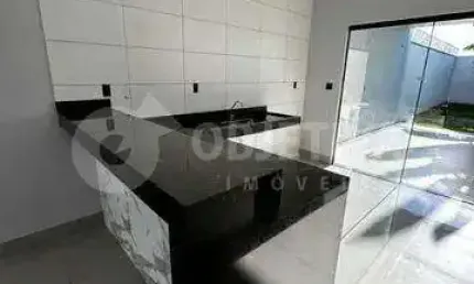 Casa à venda, 3 quartos, 1 suíte, 2 vagas, MARTA HELENA - UBERLANDIA/MG