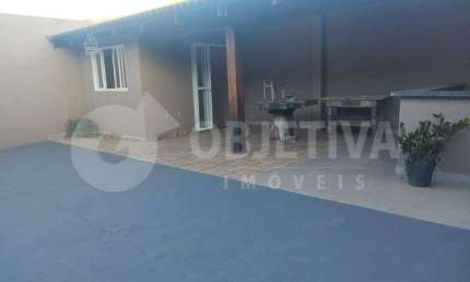 Casa à venda, 4 quartos, 2 suítes, 4 vagas, JARDIM ITALIA - UBERLANDIA/MG