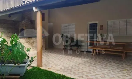 Casa à venda, 3 quartos, 1 suíte, 3 vagas, LARANJEIRAS - UBERLANDIA/MG