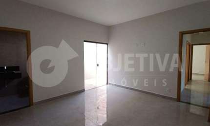 Casa à venda, 3 quartos, 1 suíte, 2 vagas, JARDIM HOLANDA - UBERLANDIA/MG