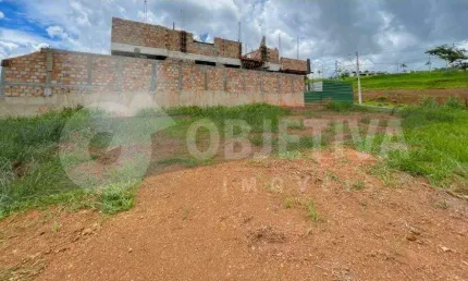 Excelente terreno em condomínio fechado terras alphas em uberlândia