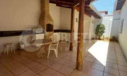 Casa à venda, 3 quartos, 2 suítes, 2 vagas, CIDADE JARDIM - UBERLANDIA/MG