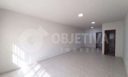 Sala comercial para alugar no Tabajaras, Uberlândia 