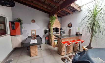 Casa à venda, 2 quartos, 1 suíte, 2 vagas, JARDIM EUROPA - UBERLANDIA/MG