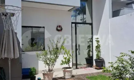 Casa à venda, 3 quartos, 1 suíte, 2 vagas, BOSQUE DOS BURITIS - UBERLANDIA/MG
