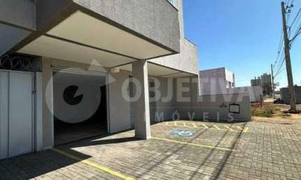 Ponto comercial à venda no Novo Mundo, Uberlândia 