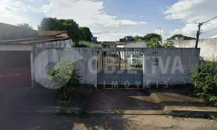 Casa à venda, 6 quartos, JARDIM DAS PALMEIRAS - UBERLANDIA/MG