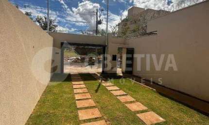 Casa à venda, 3 quartos, 1 suíte, 3 vagas, NOVO MUNDO - UBERLANDIA/MG