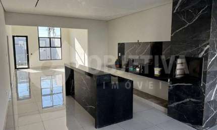 Casa à venda, 3 quartos, 1 suíte, 2 vagas, SHOPPING PARK - UBERLANDIA/MG