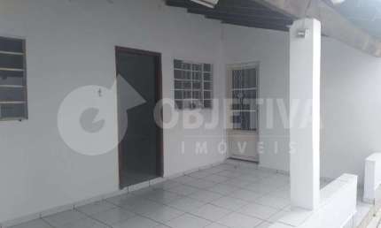 Casa à venda, 6 quartos, 2 suítes, 1 vaga, SARAIVA - UBERLANDIA/MG