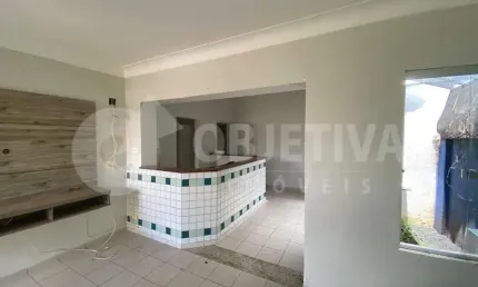 Casa com 4 quartos à venda no Martins, Uberlândia 