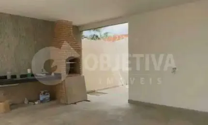Casa à venda, 3 quartos, 2 suítes, 2 vagas, SEGISMUNDO PEREIRA - UBERLANDIA/MG