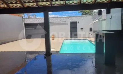 Casa à venda, 3 quartos, 1 suíte, 6 vagas, PORTAL DO VALE - UBERLANDIA/MG