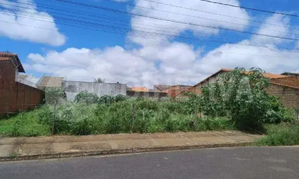 Terreno à venda no Minas Gerais, Uberlândia 