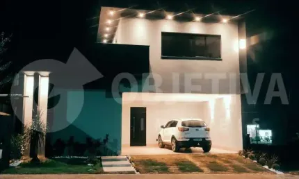 Casa em Condomínio à venda, 3 quartos, 1 suíte, 3 vagas, CONDOMÍNIO RAROS ALTO UMUARAMA - UBERLANDIA/MG