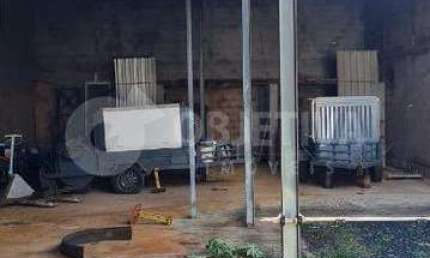 Ótimo barracão a venda no bairro Lagoinha em Uberlândia