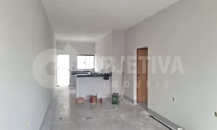 Casa à venda, 2 quartos, 1 suíte, 2 vagas, PLANALTO - UBERLANDIA/MG
