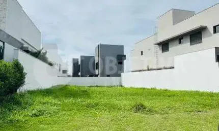 Terreno em condomínio à venda, jardim versailles - uberlandia/mg