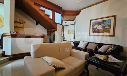Casa para aluguel, 4 quartos, 2 suítes, 2 vagas, BRASIL - UBERLANDIA/MG
