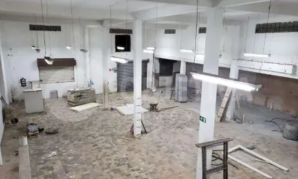 Ponto comercial para alugar no Jardim Ipanema I, Uberlândia 