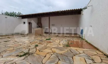 Casa à venda, 3 quartos, 1 suíte, 2 vagas, JARDIM KARAIBA - UBERLANDIA/MG