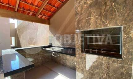 Casa à venda, 3 quartos, 1 suíte, 3 vagas, JARDIM BRASILIA - UBERLANDIA/MG
