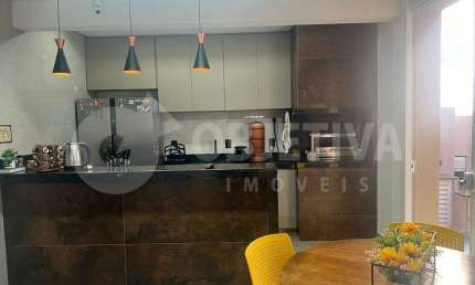 Casa em Condomínio à venda, 3 quartos, 1 suíte, 2 vagas, Quality Residence - UBERLANDIA/MG
