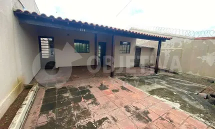 Casa à venda, 3 quartos, 2 vagas, RESIDENCIAL GRAMADO - UBERLANDIA/MG