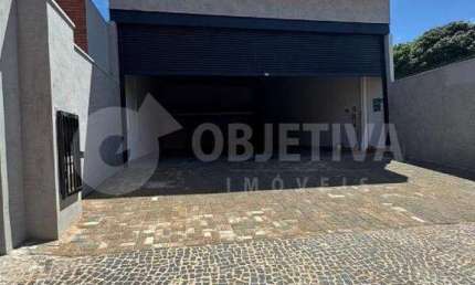 Barracão / Galpão / Depósito à venda no Brasil, Uberlândia 