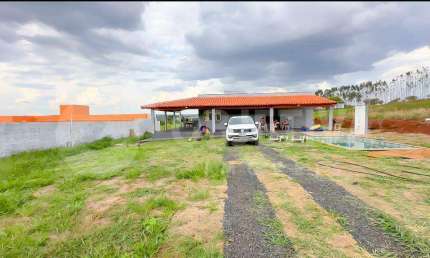 Excelente Rancho a venda de porteira fechada no condomínio Miranda IV